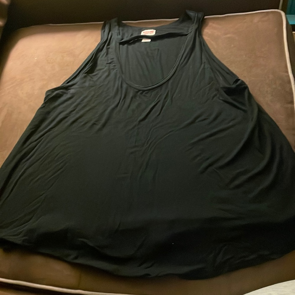Mossimo black tank